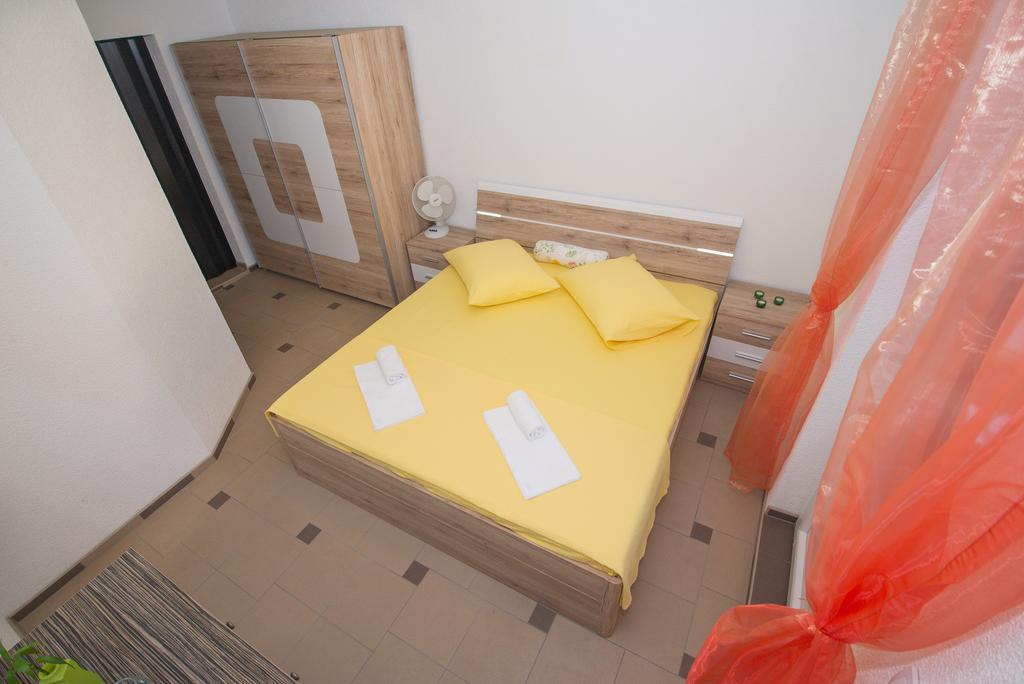 Apartment Afrika Makarska Extérieur photo